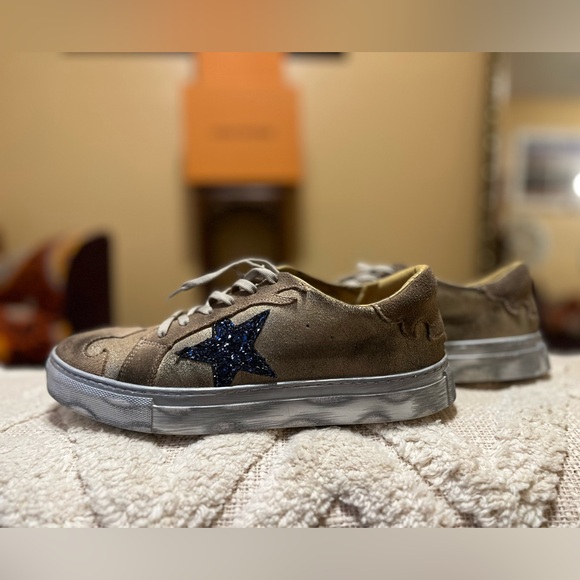 Dingo Womens Playdate Metallic Sneakers - Size 8.5 (Never Worn) - Picture 6 of 6